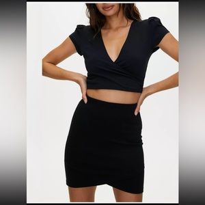 🏷️ Aritzia Primrose Skirt in Lavender Fog NWT